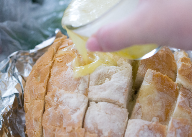 Pair this cheese bread side dish to any comforting meal for a change up on a dinner roll. #cheesebread #cheesebreadrecipe